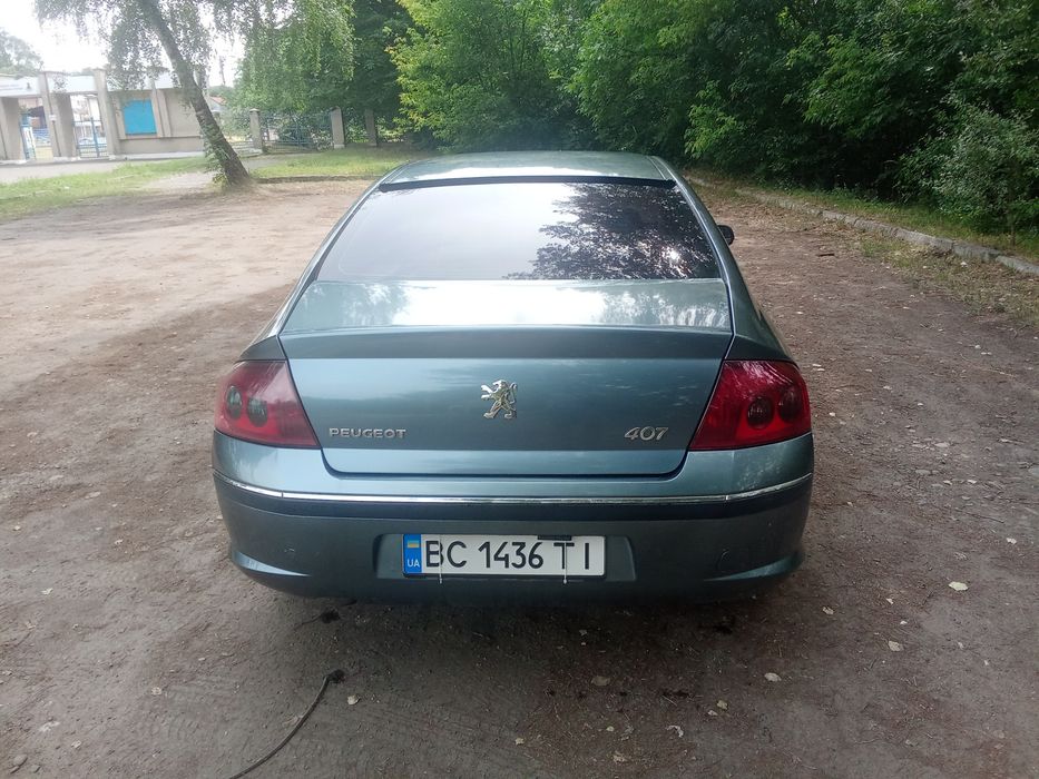 Машина в сім'ї багато років рідна фарба