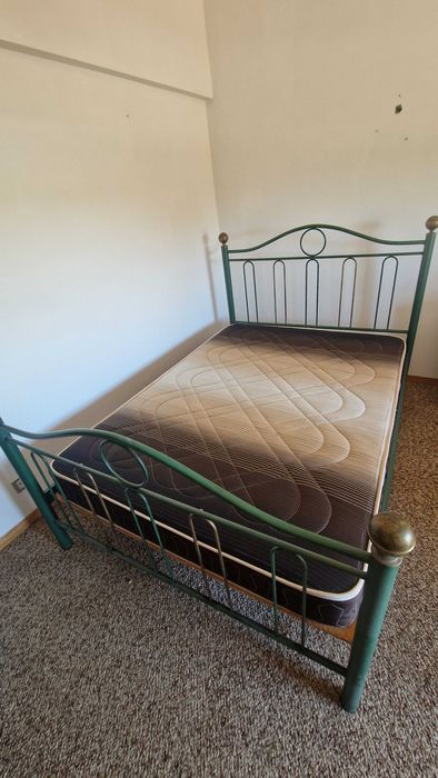 Cama de Ferro Casal ou Single - COMO NOVA