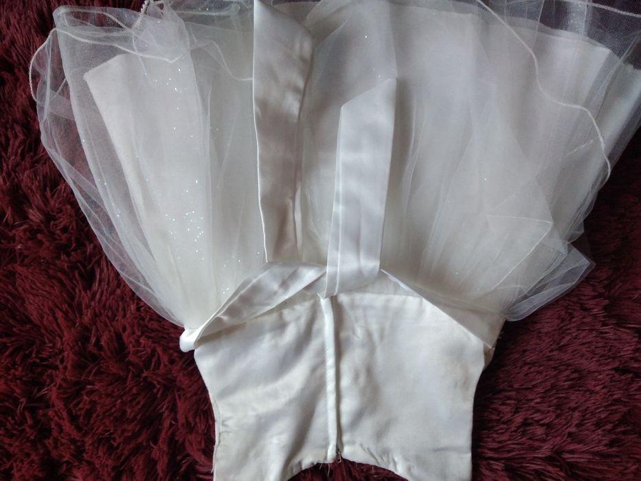 Св'яткова сукня на дівчинку від 6 місяців