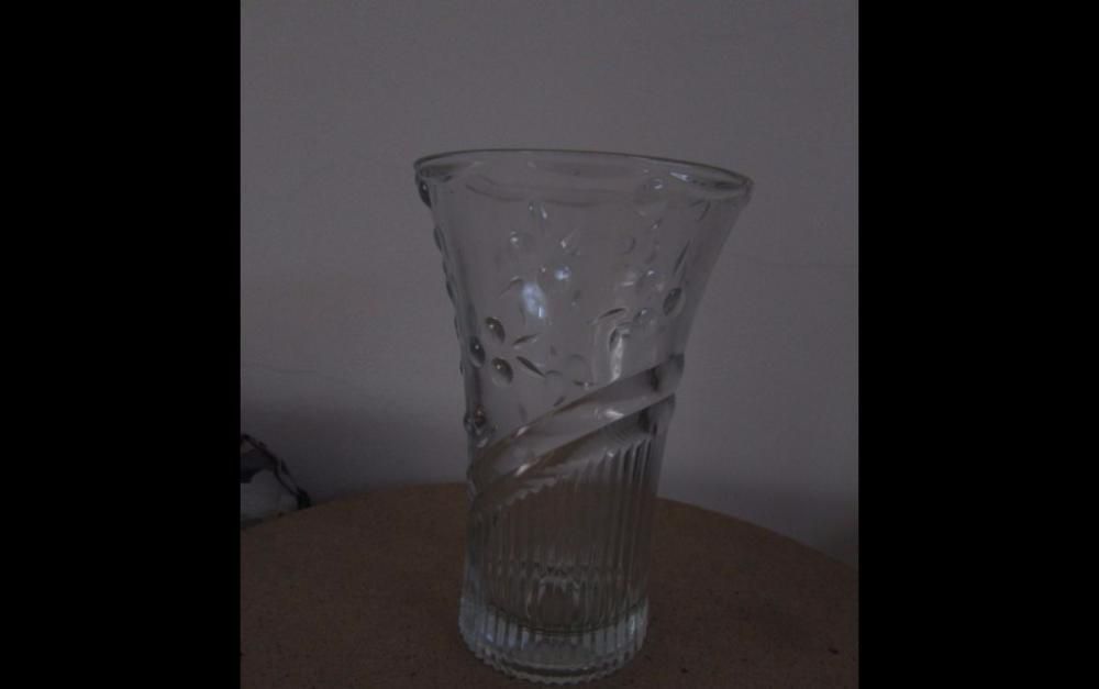 Jarra de 25 cm grande em vidro