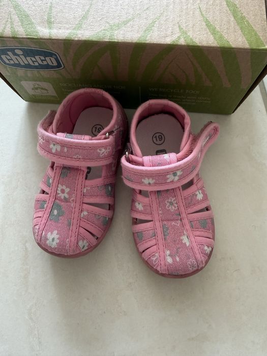 Сандалі, босоніжки, капці Chicco 19 р
