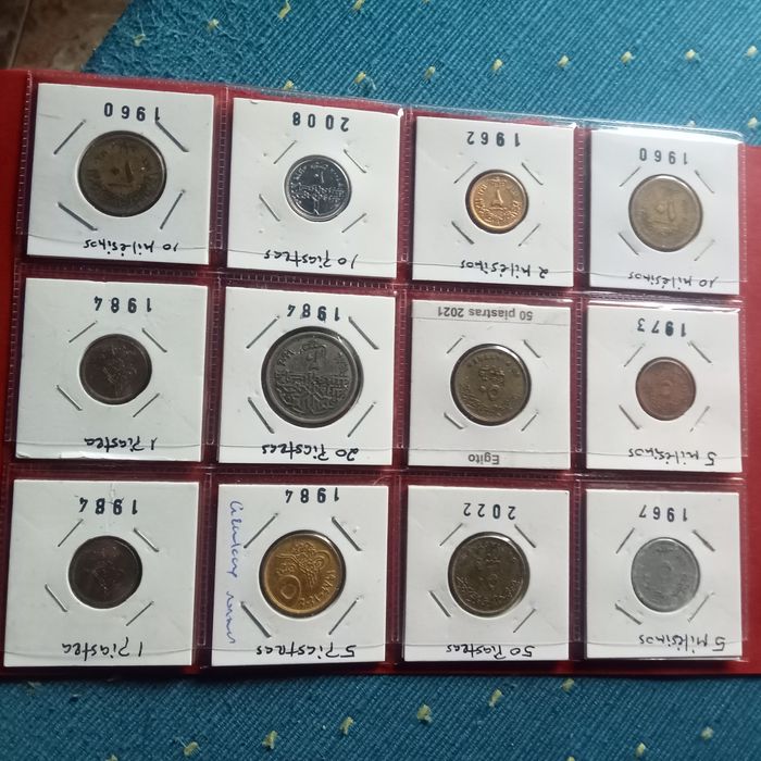 moedas Egipto varias datas e valores