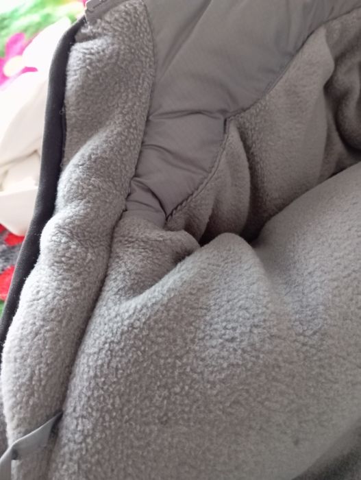 Жилетка. Нова. Розмір 44.