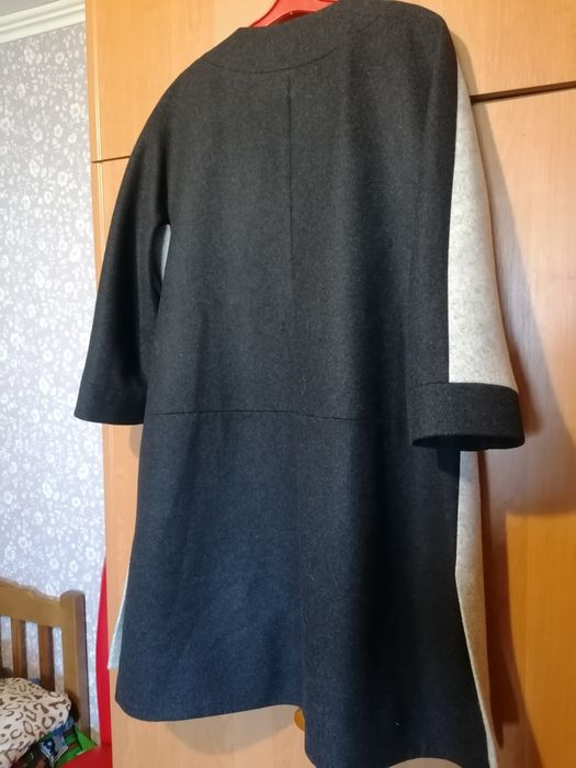 Пальто весняне .