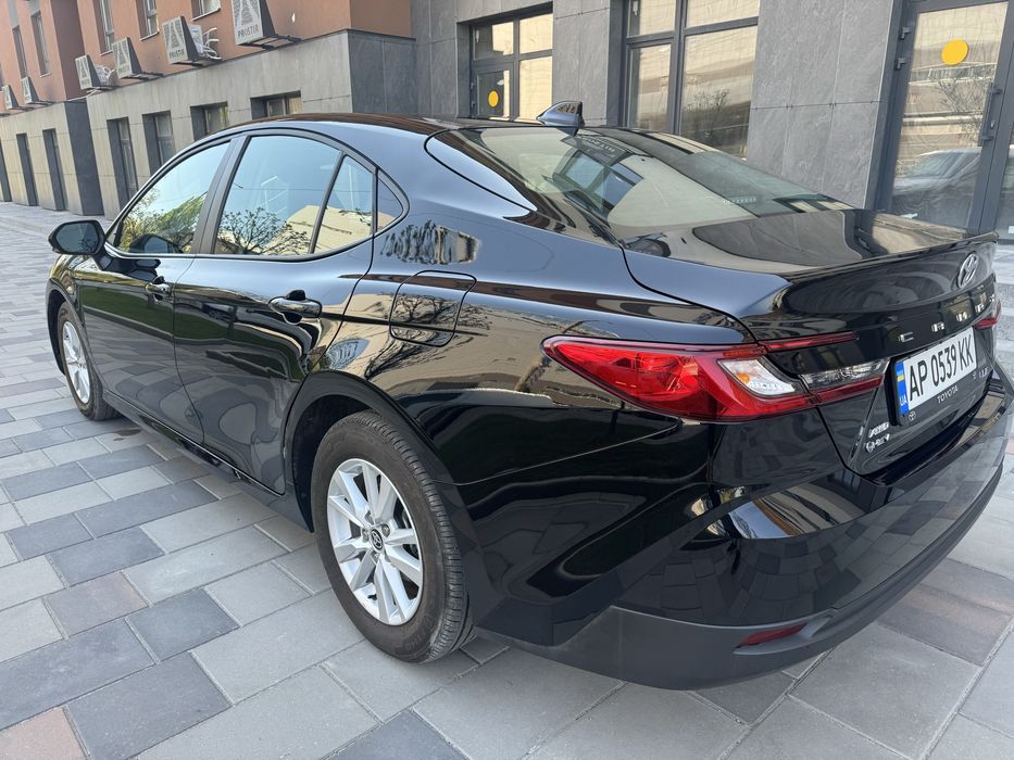 Toyota Camry 2025 2.5 Hibrid AWD New!
