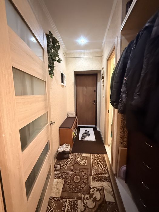 Продам 2 комнатную квартиру в спальном районе