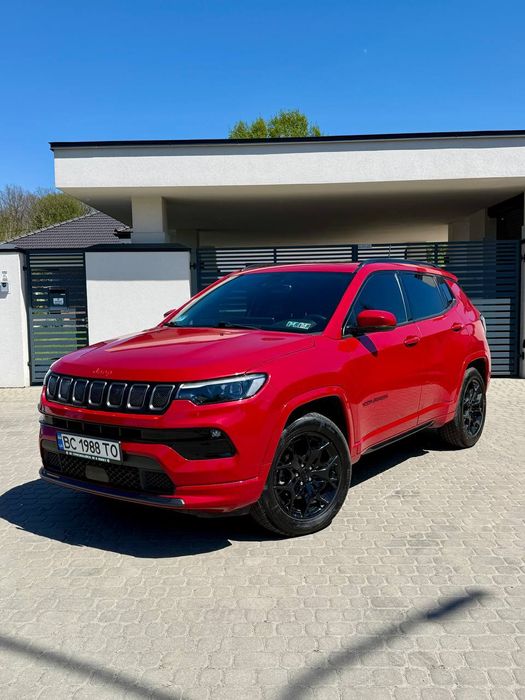 Jeep Compass red edition