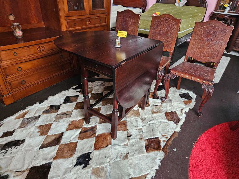 Mesa antiga estilo Holandês - Extensível - Bom estado geral