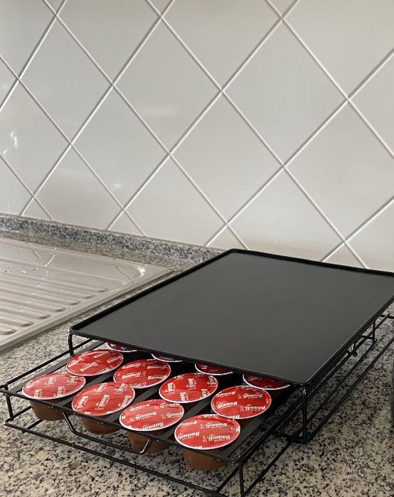 Maquina Dolce Gusto + Gaveta p/ capsulas