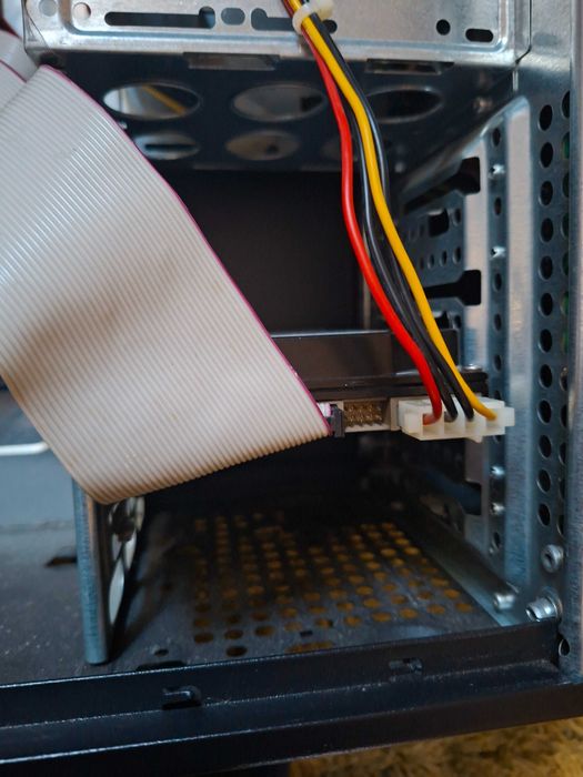 Старий компютер пк системный блок