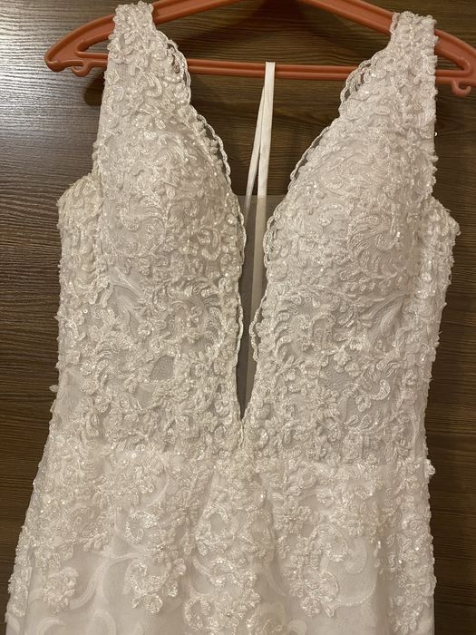 Свадебное платье белое со шлейфом кружевное русалка с открытой спиной