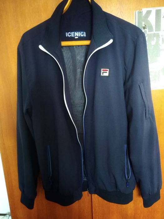 Куртка FILA весняно осіння,легка.