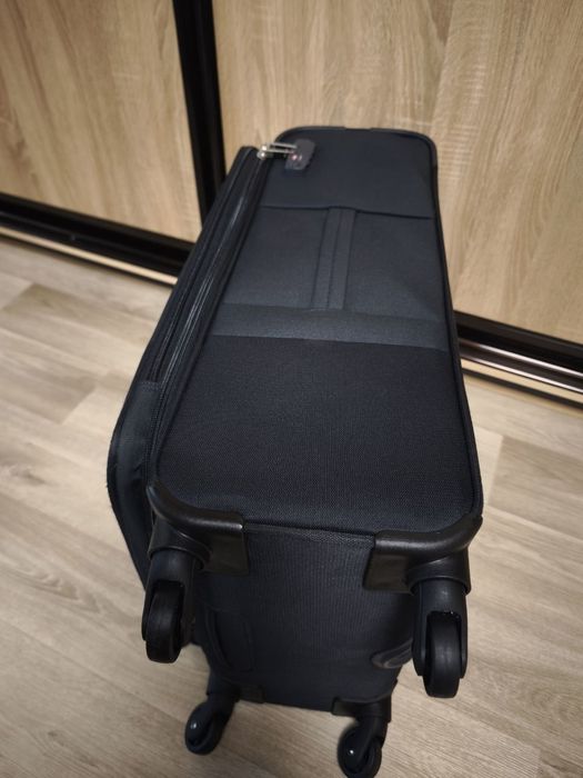 Валіза для подорожей середнього розміру Samsonite, Чемодан средний