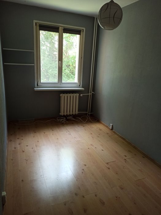 Wolności 41,pierwsze piętro,środkowe,2 pokoje,wolne od zaraz.