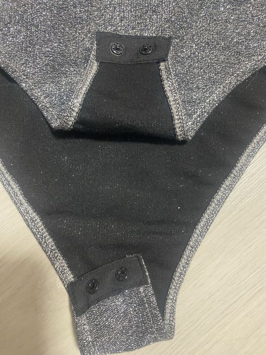 Боді жіноче з глубоким вирізом Zara