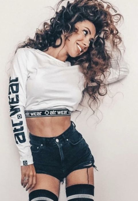 Atr wear krotki top z dlugim rękawem