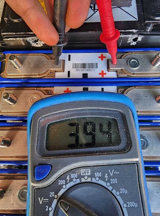 Bateria de íon-lítio GS Yuasa LEV40 40Ah – Usada