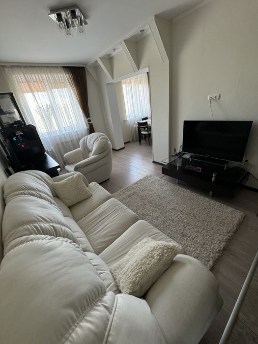 Продам 2 кімнатну квартиру по вулиці Товариська 66а