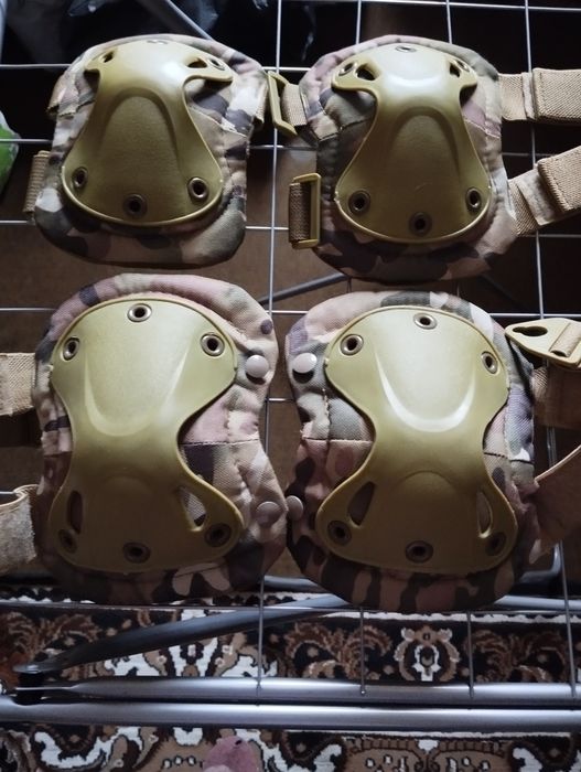 Комплект наколенников и налокотников