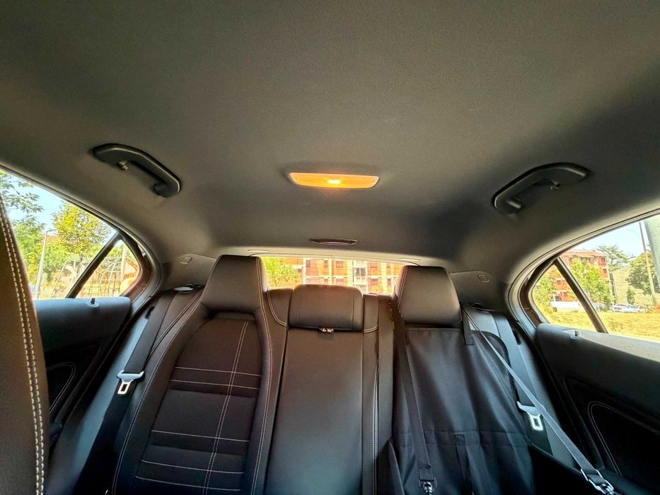 Mercedes-Benz A 180 — fotografia 8