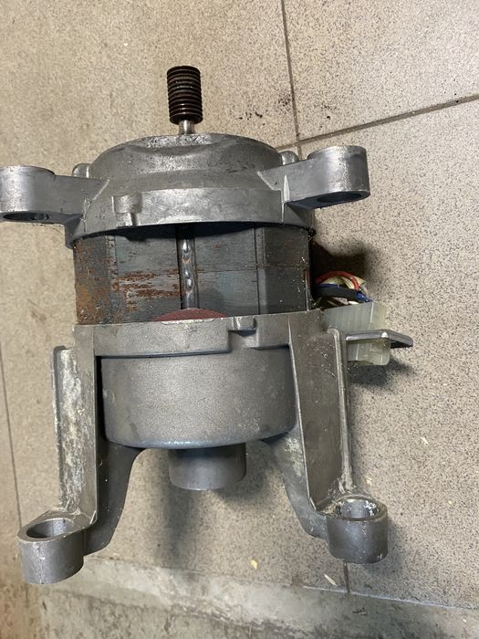 Silnik elektryczny 220v