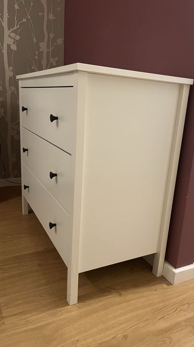 Cómoda HEMNES, IKEA, com 3 gavetas