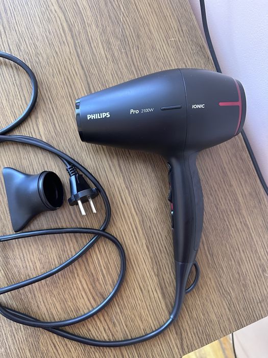 Фен Philips Pro 2100 W