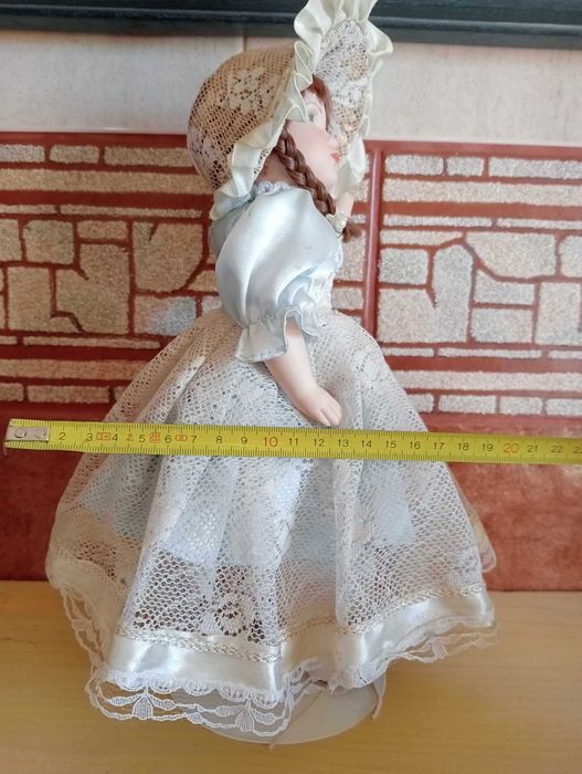 BP_002 | Boneca de Porcelana | Menina do Campo | Ótimo Estado