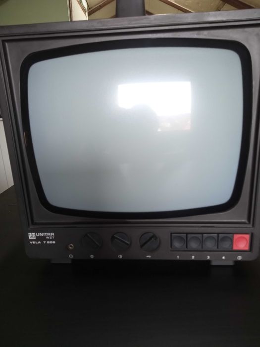 Telewizor UNITRA WZT Vela T 206 PRL lata 80