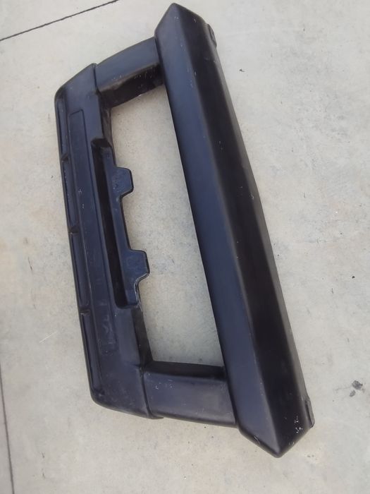 Grelha "mata-vacas" Pajero sport wagon e l200