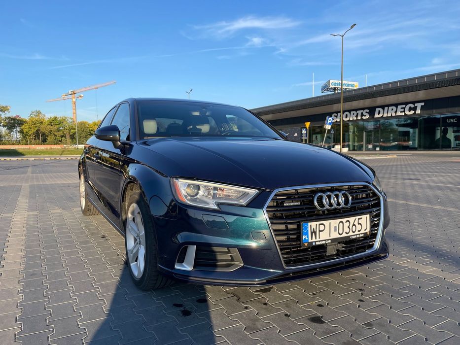 Audi A3 Limousine CarPlay 220KM stan bdb