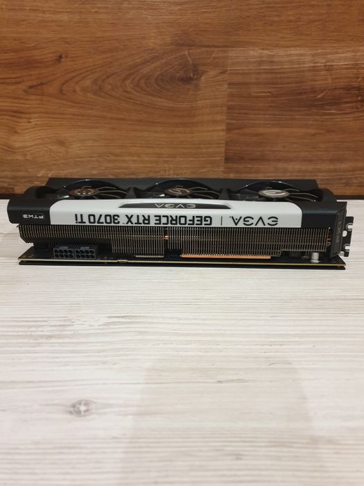 Продам видеокарту NVIDIA GeForce EVGA RTX 3070 Ti 8GB.
