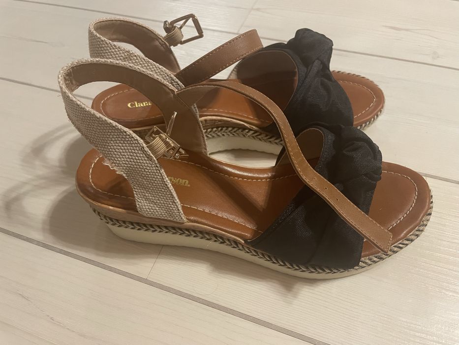 Koturny Clara Barson