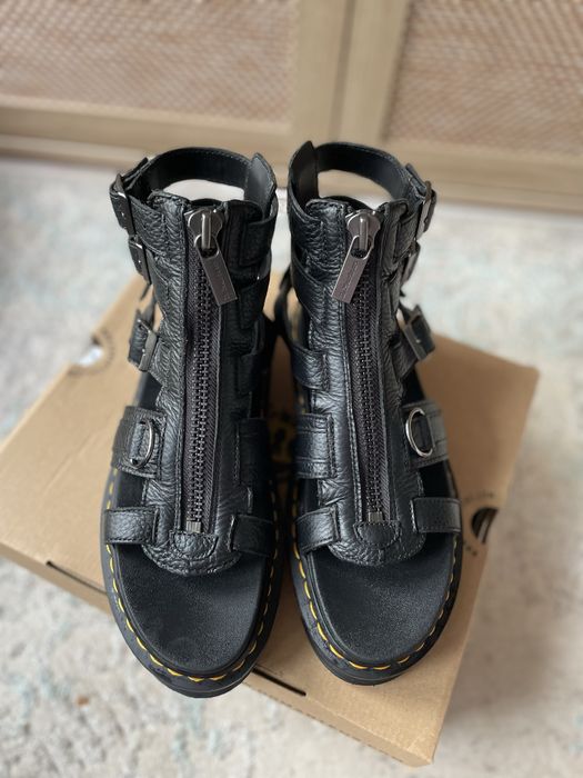 Sandały skórzane Dr. Martens OLSON r 40