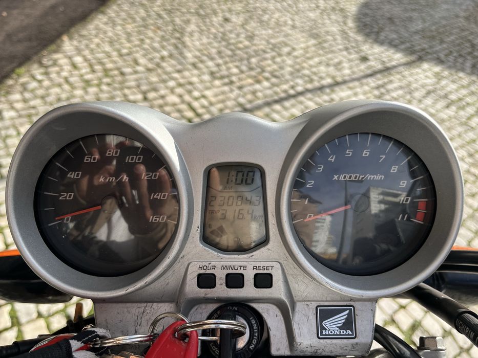 Honda CBF 250 com apenas 23k kms