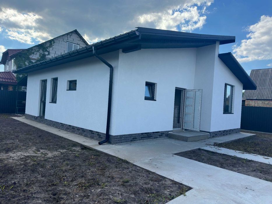 Будинок в курортному містечку під Києвом