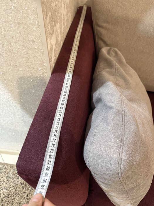 Диван 185 x 83 см з подушками