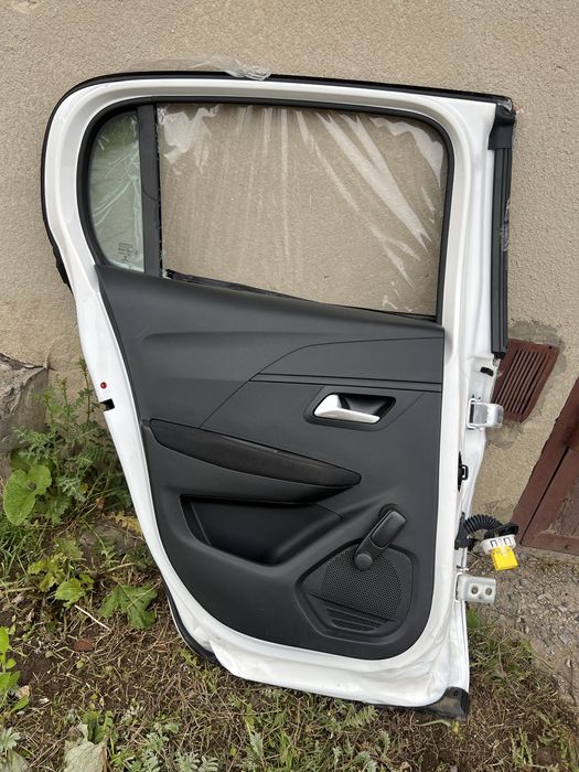 Peugeot 208e 208 2 2019-2024р дверка двері  peugeot 208 карта дверей