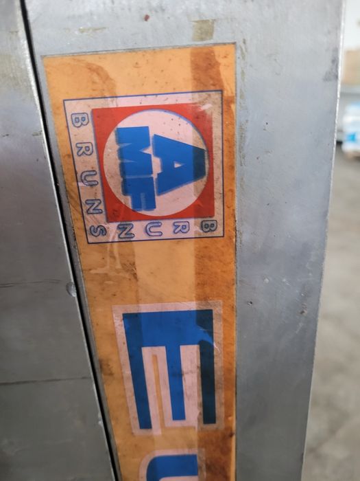 Rampa załadowcza najazd do busa winda niepełnosprawnych
