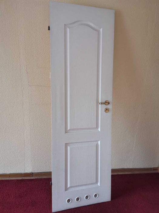 Drzwi drewniane białe