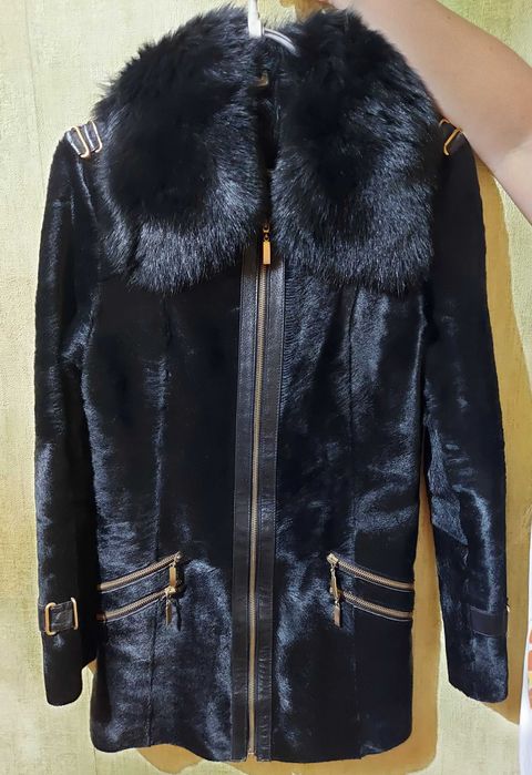 Натуральное пальто из меха пони демисезонное