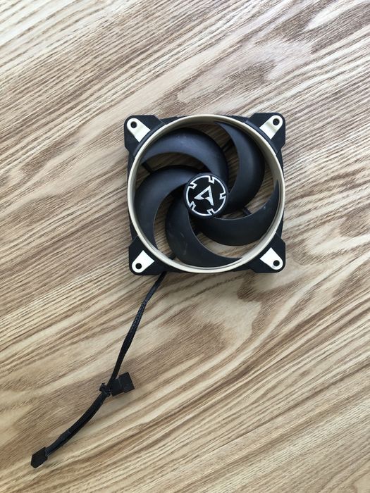 Arctic BioniX P120 - Ventoinha Computador