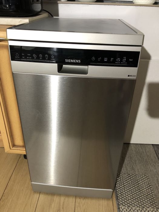 Посудомийна машина simens IQ300