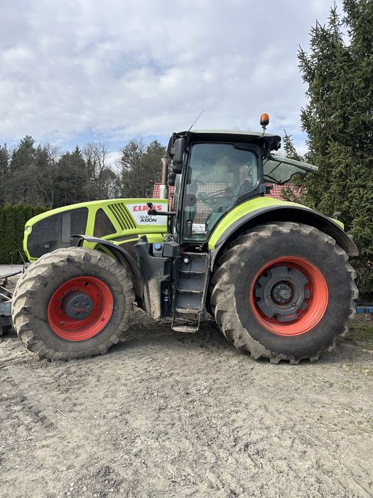 Ciagnik rolniczy Claas Axion 940