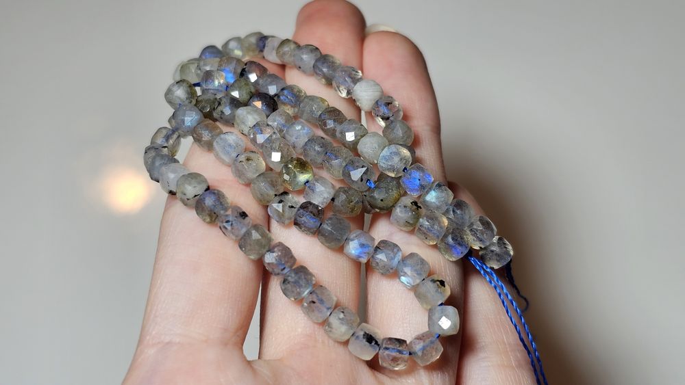 Labradoryt naturalny nitka