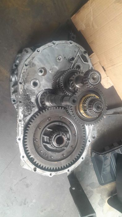 Caixa Renault master Peças