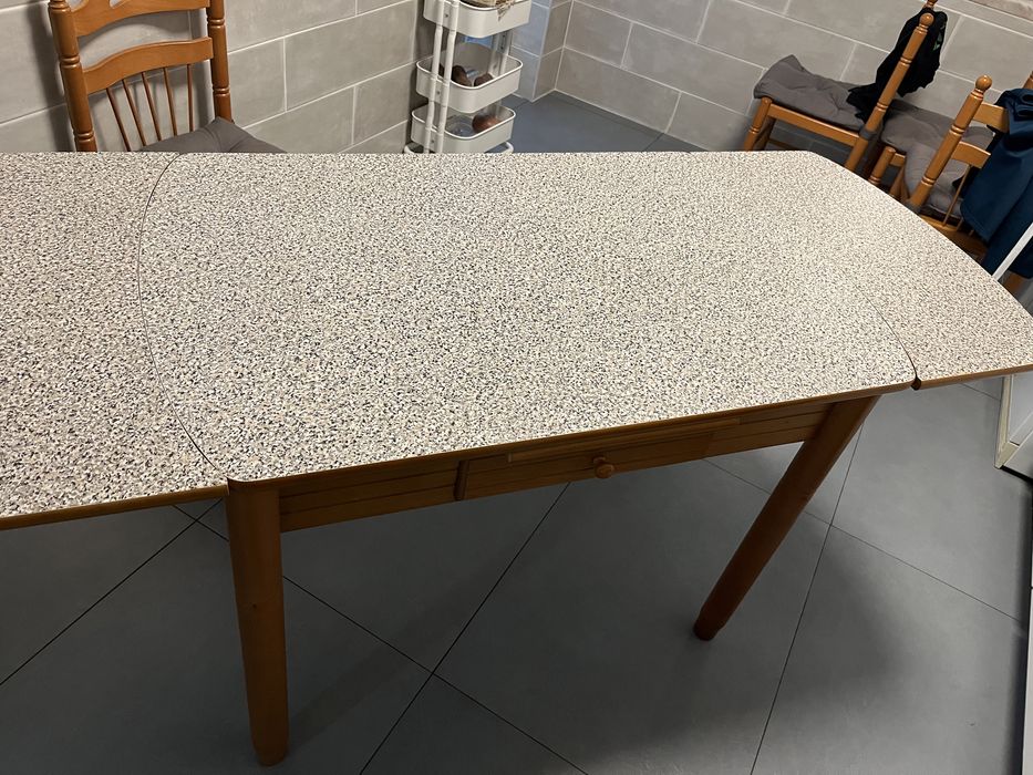 Mesa cozinha e cadeiras saldo