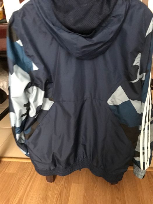Lekka kurtka jesienno-wiosenna Adidas, rozmiar M