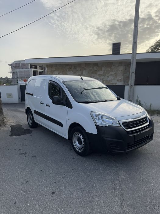 Peugeot Partner 1.6 HDi 3 Lugares Nacional 100cv
