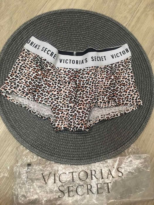 Трусики Victoria's Secret